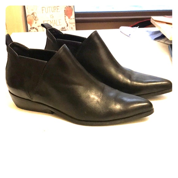 Kendal Kylie boots - Picture 1 of 3